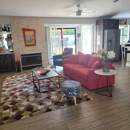Beautiful Palm Springs Home Large Private Yard Kültér fotó
