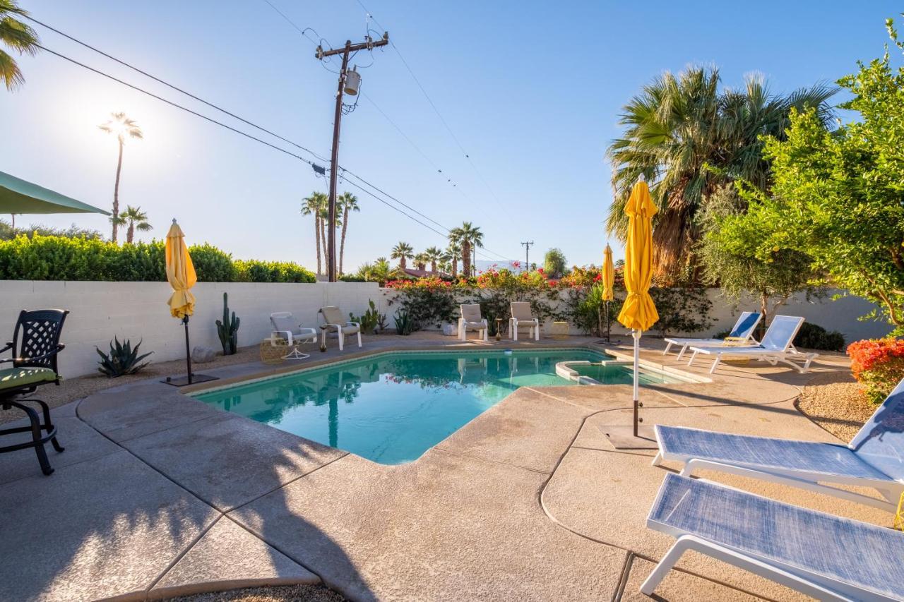 Beautiful Palm Springs Home Large Private Yard Kültér fotó